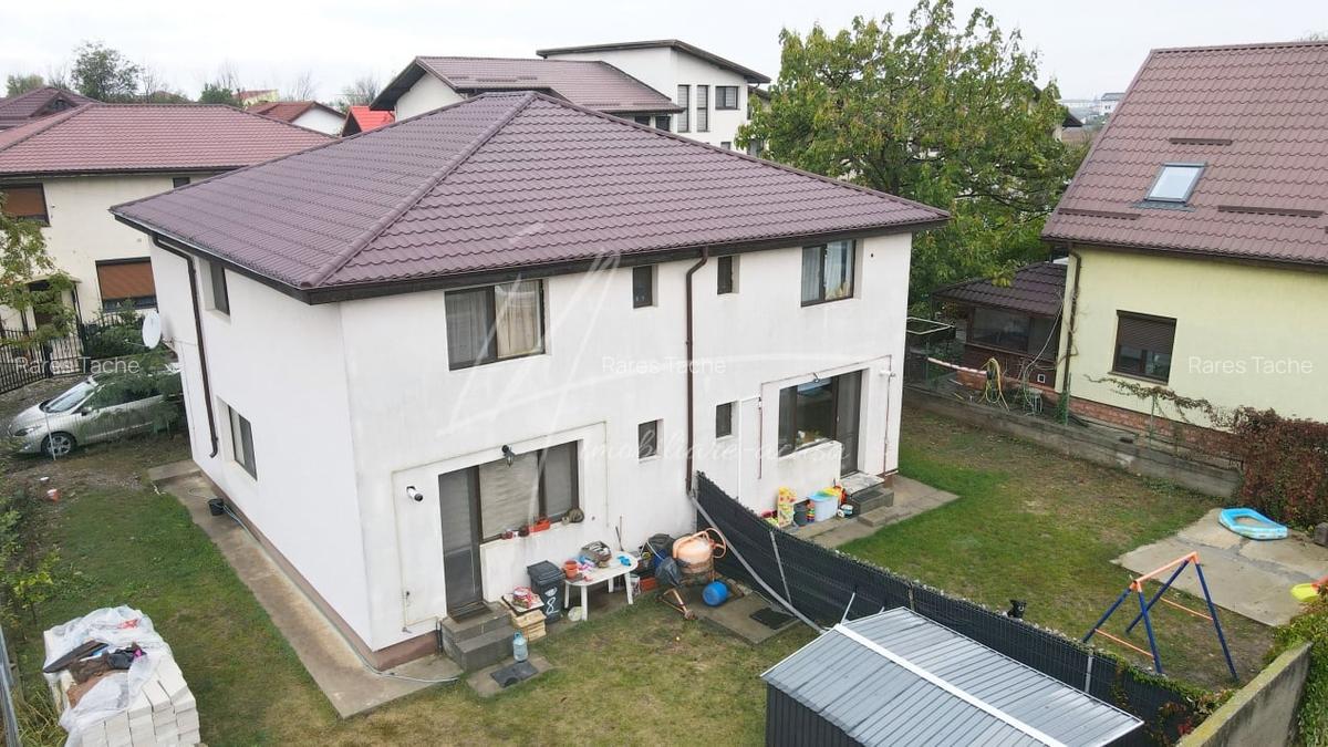 Stil, confort si liniste - casa perfecta pentru familia ta - 18