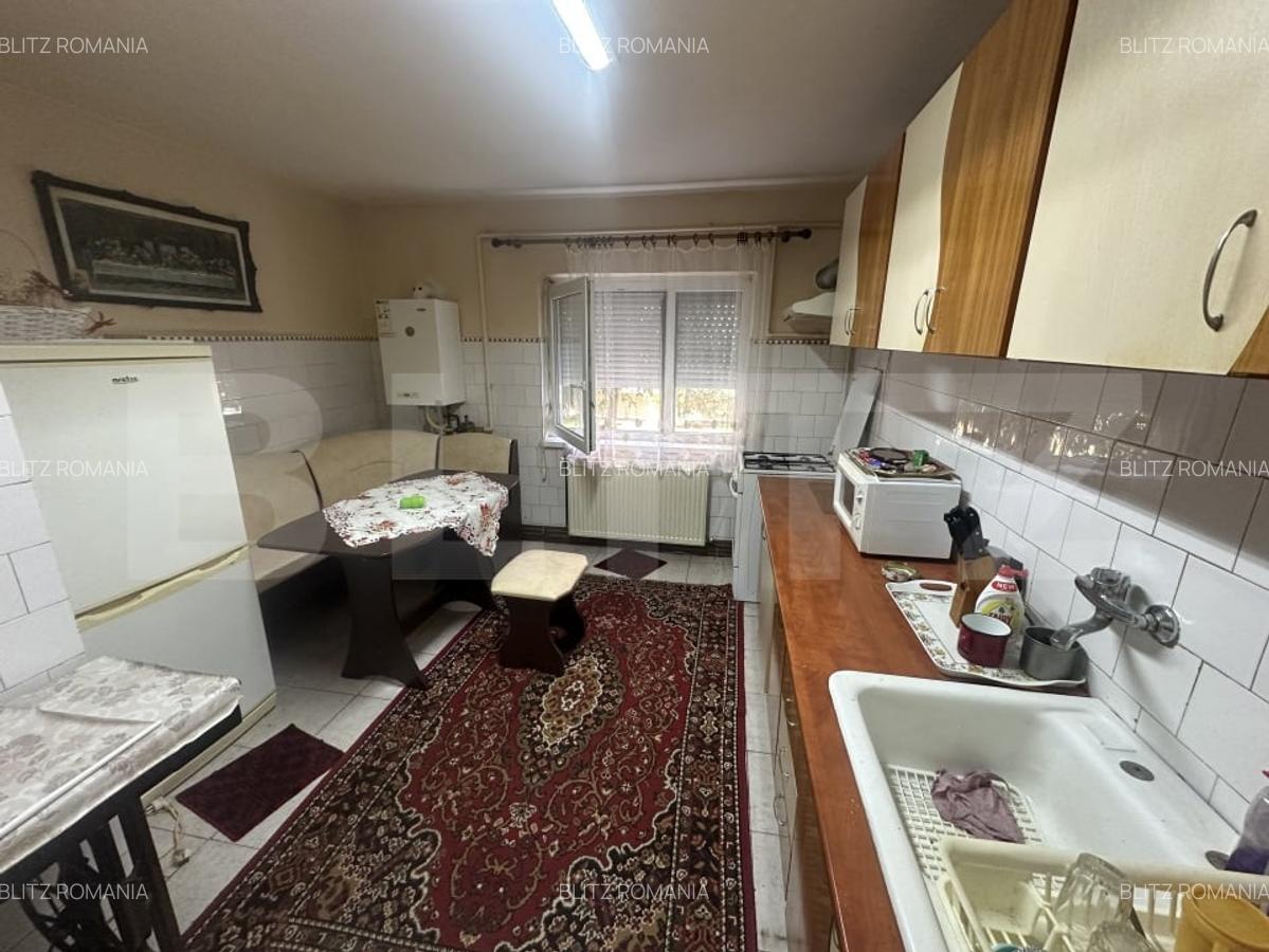 Apartament decomandat cu 3 camere, 78 mp, zona Carpati 2 - 4