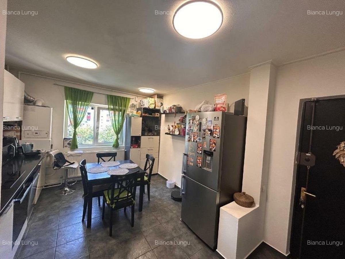 Apartament de 3 camere ( CU CENTRALA )-13 Septembrie - 8