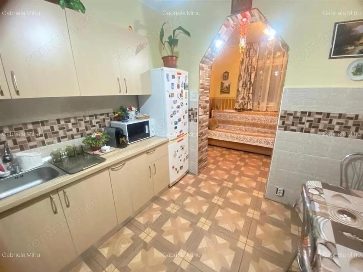 Casuta individuala p+m CENTRALA PROPRIE terasa curte comuna - 2