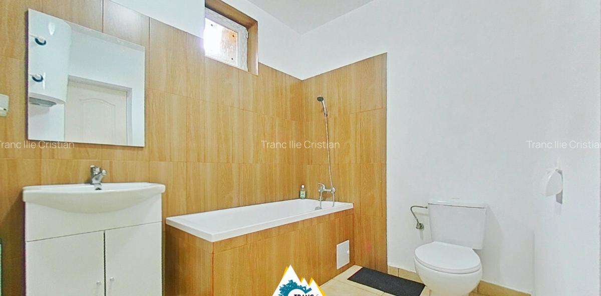Casa spa?ioasa cu 3 camere, teren generos ?i anexe Curtici, Arad - 7