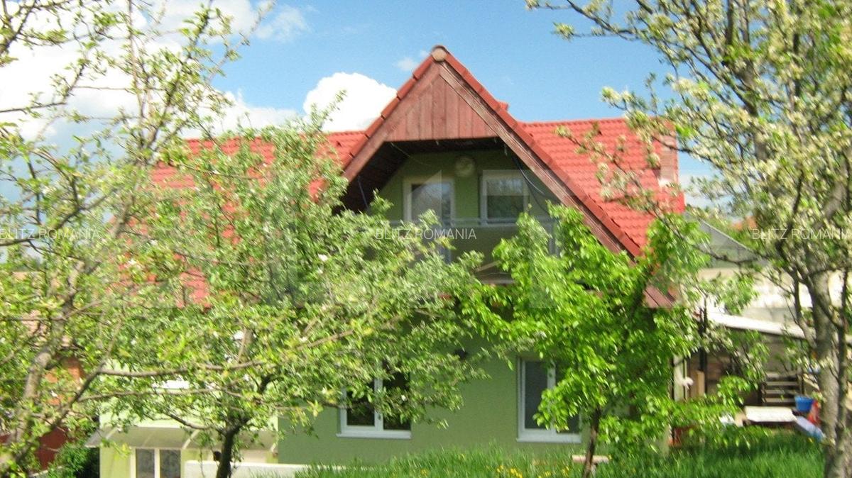 Casa individuala, 546 mp, 8 camere, 2 garaje, 696 mp teren, Feleacu - 2