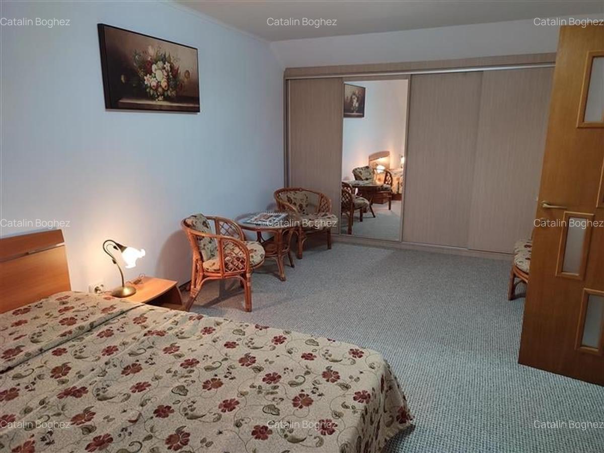 VILA 5 CAMERE, FARA CURTE, GARAJ, CENTRAL, ZONA LIVADA POSTEI - 8