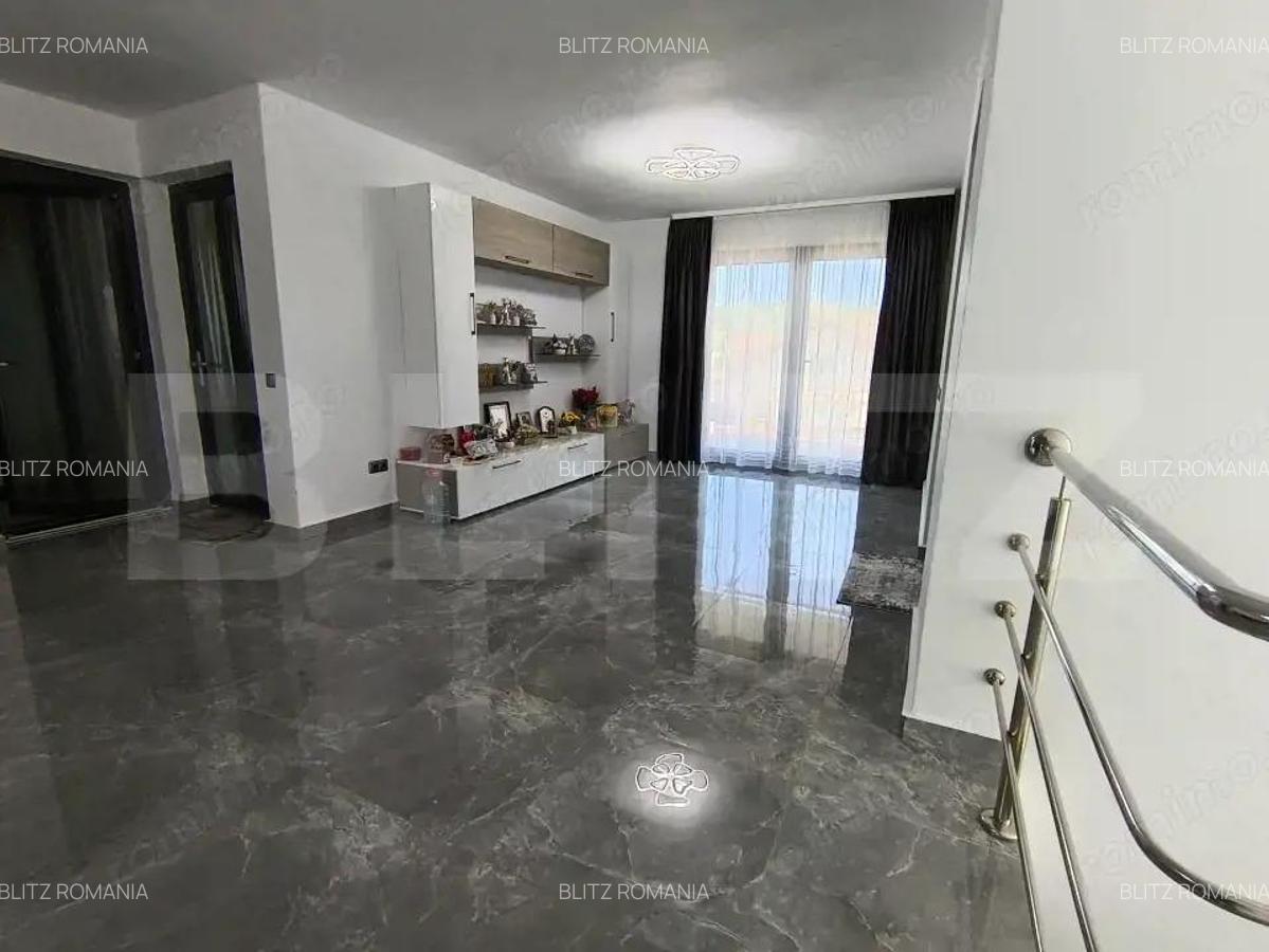 Casa cu 4 camere mobilata ?i utilata in suprafa?a de 237,9 mp - 8
