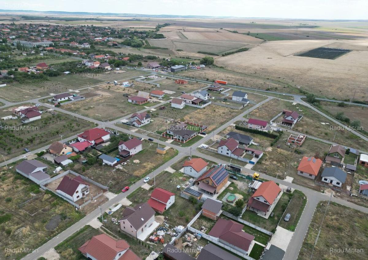 Casa la gri in Frumuseni - 10