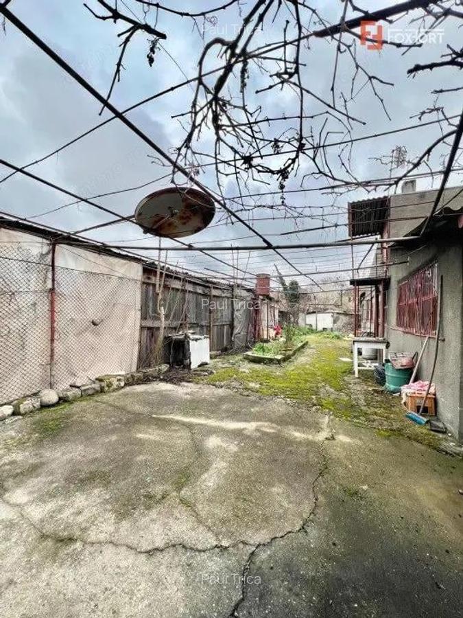 Casa individuala cu 3 camere si teren de 952 mp, zona Crisan - 12