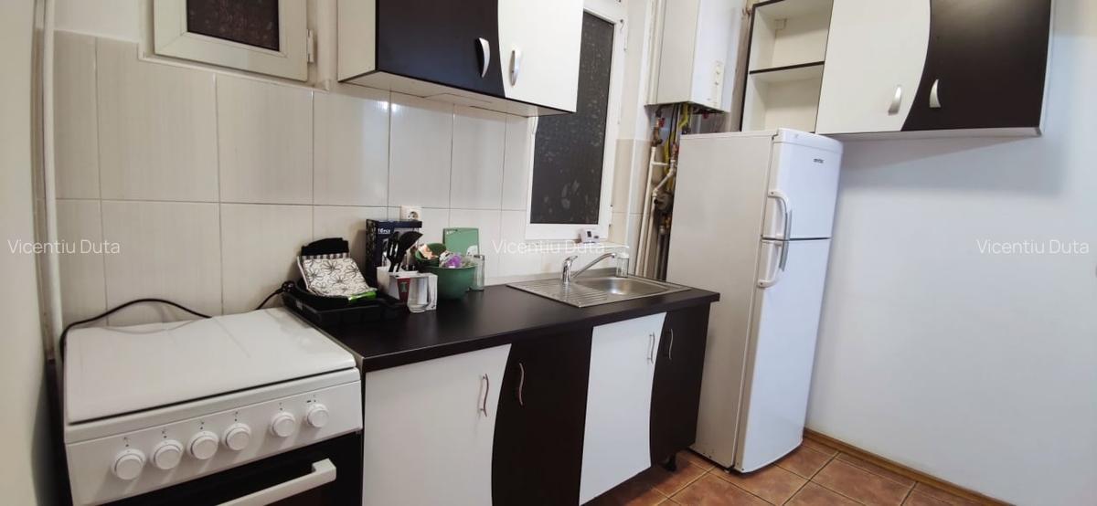 VAND APARTAMENT  DOUA CAMERE CU INTRĂRI SEPARATE - 11