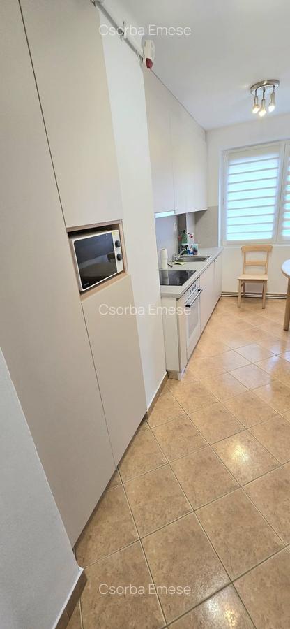 Apartament cu 3 camere decomandat în Semicentral - 1