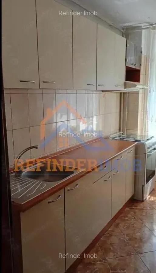 Vanzare apartament 2 camere, zona Margeanului, sector 5 - 6