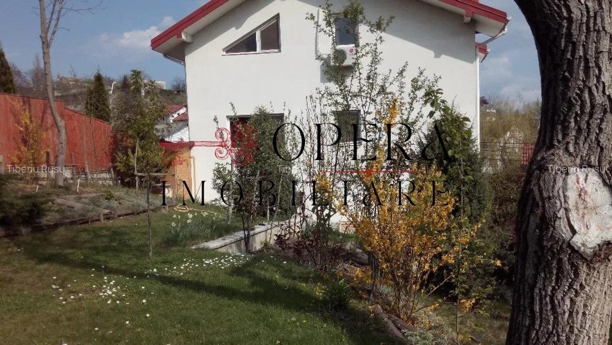 Vila 8 camere, de vanzare, zona Copou - 1