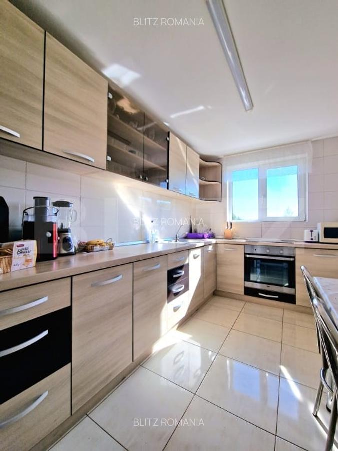 Casa individuala, 120mp, P+E, 584mp teren, garaj, Radaia - 12