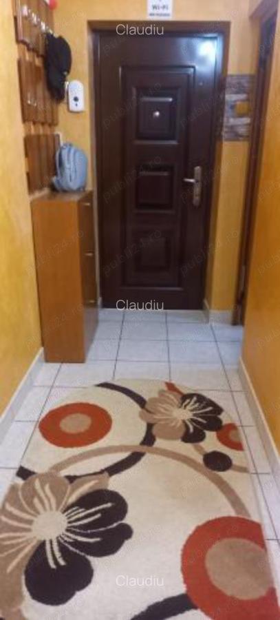 Proprietar vand apartament cu 3 camere - 5