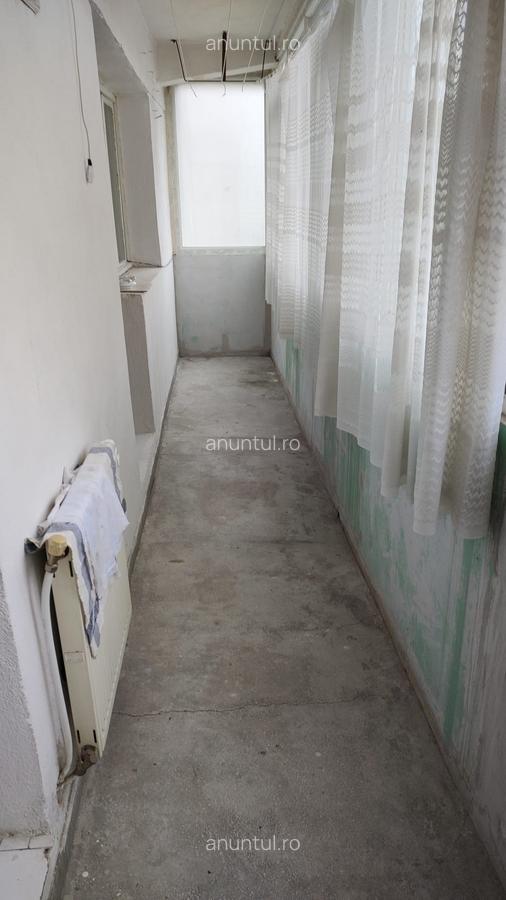 Braila Apartament 3 camere de vanzare, 80 mp, etaj 3, strada Tineretului - 11