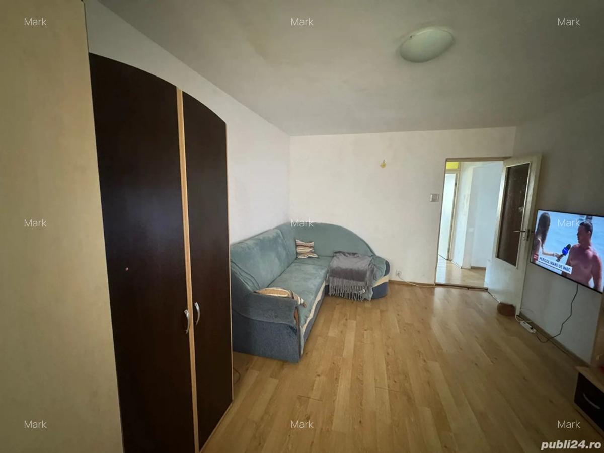 Ieftin, inchriez apartament decomandat 2 camere zona V.Arron - Shoping City Selimbar- 300 euro - 5