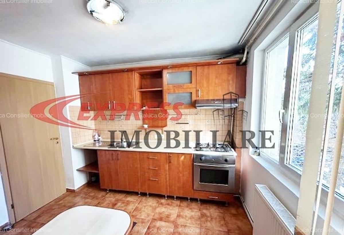 Apartament cu 4 camere semidecomandat în Dristor - 3