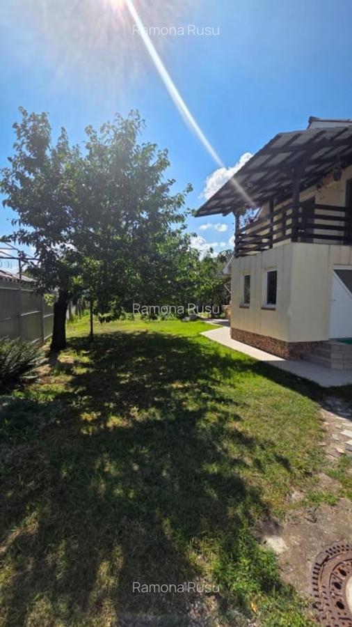 Casa de vanzare cu 3 camere - Zona Soarelui - 2