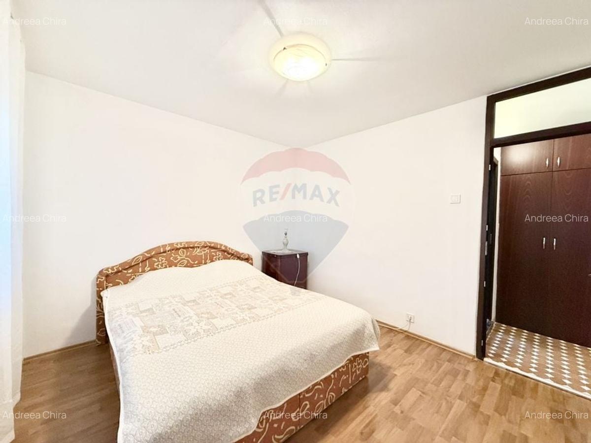 De vanzare | Apartament 3 camere, 2 bai, balcon | Apusului - 12