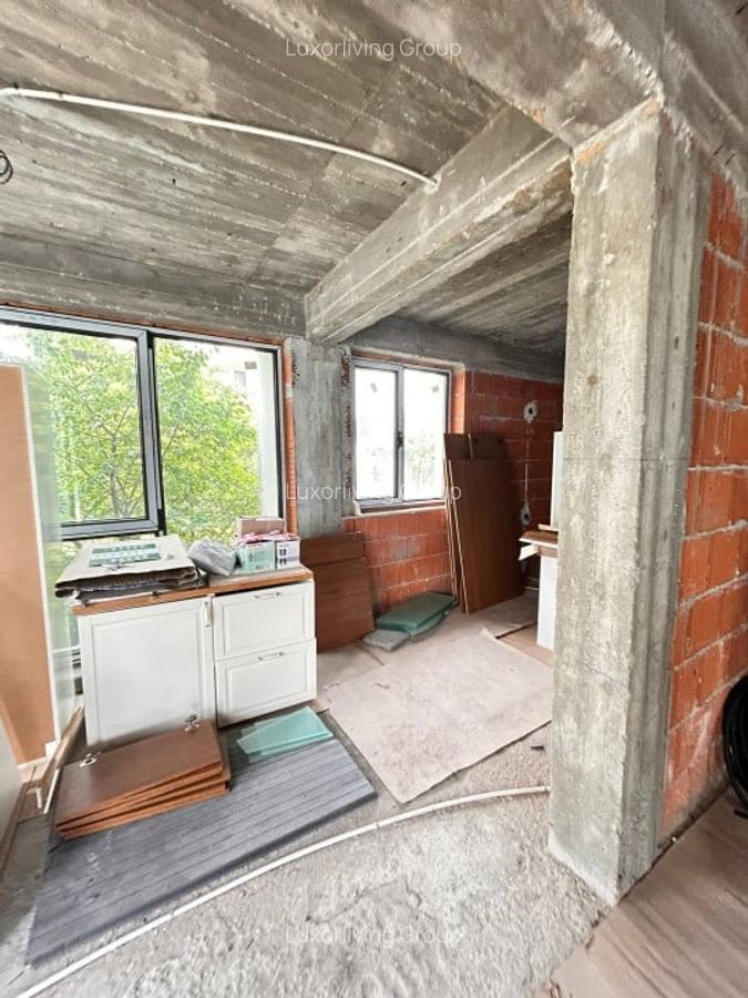 Vila spatioasa la rosu 4 camere Pipera/ pret negociabil - 8