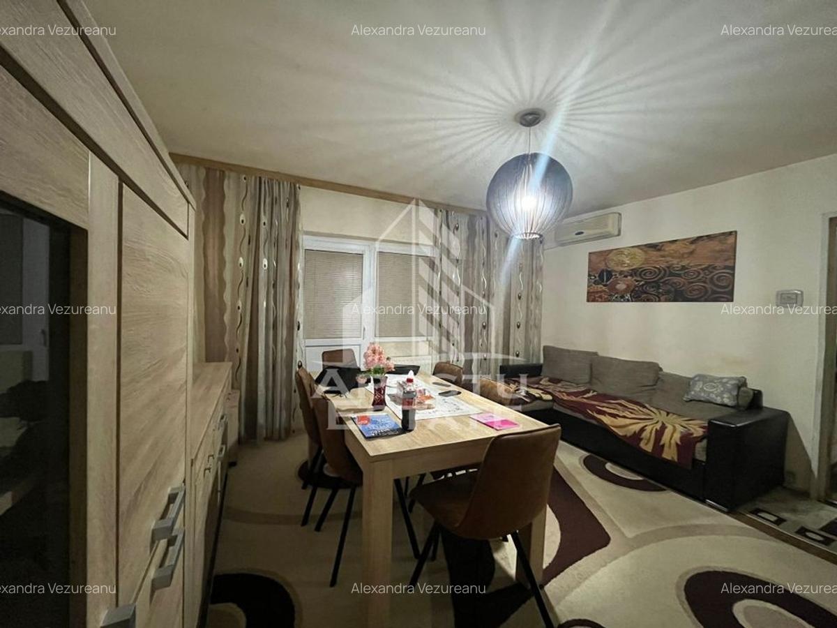 Apartament cu 3 camere decomandat în Soarelui - 1