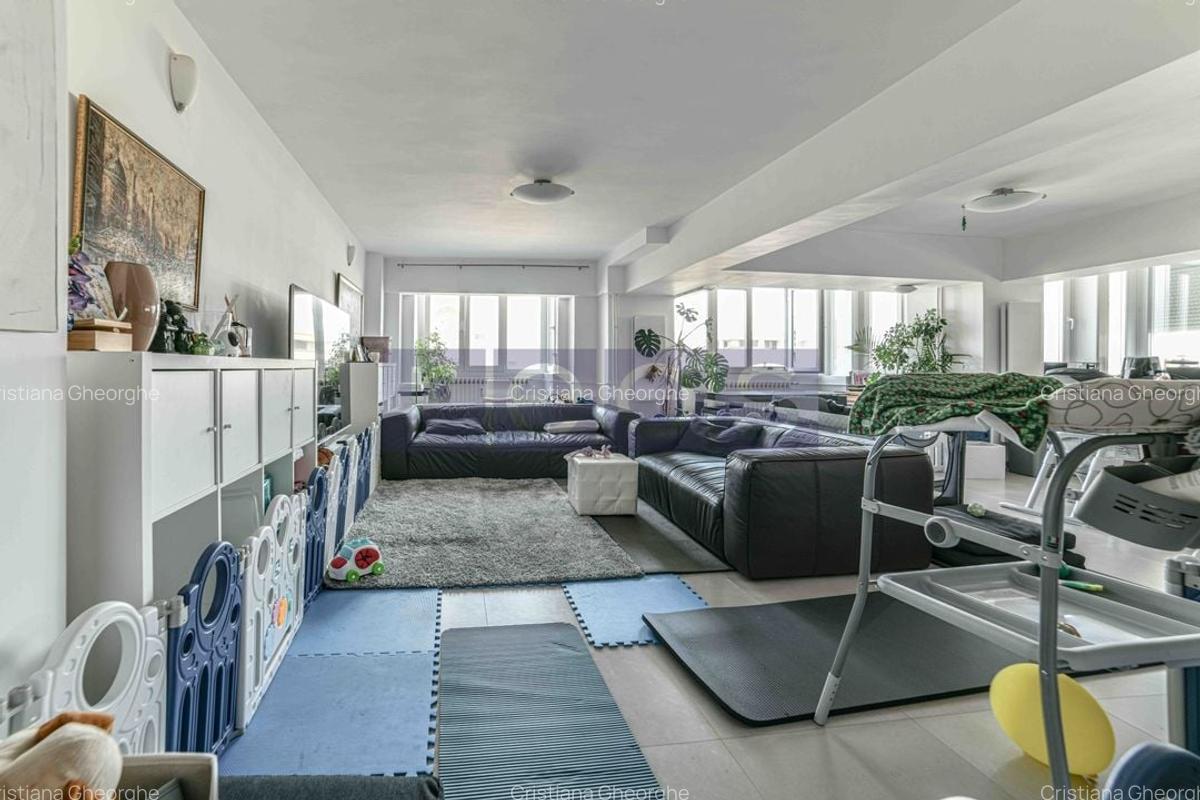 Apartament cu 5 camere decomandat, mobilat în Decebal - 4