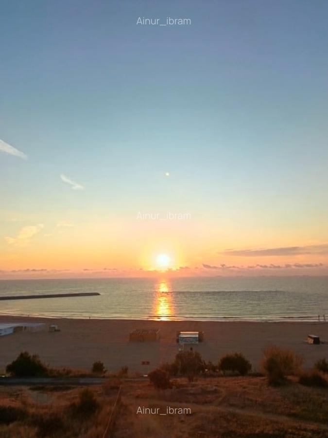 Vand apart cu vedere frontala la mare - 1