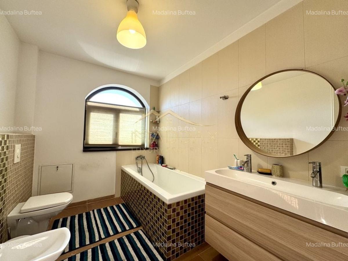 Vila cu 5 camere *420mpc* // 800mp teren // Corbeanca - Tamasi - 39