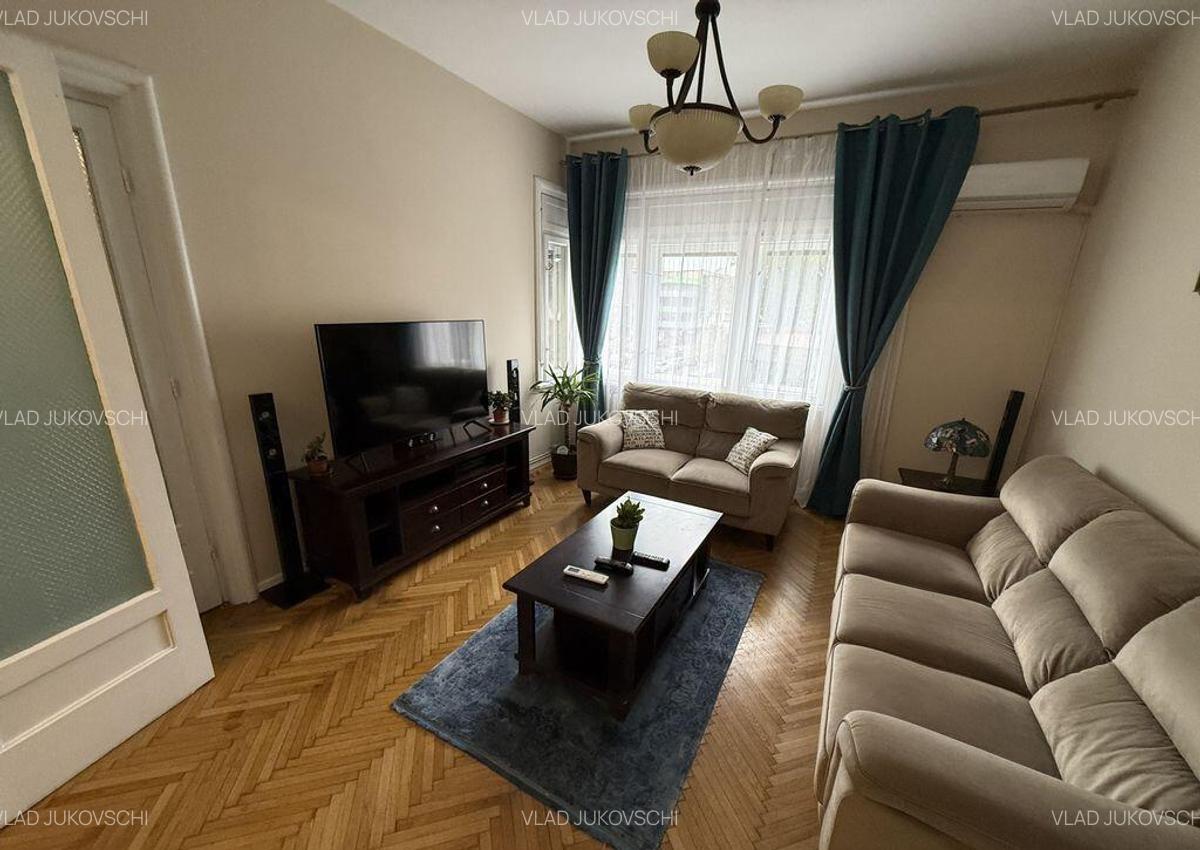 Apartament 6 camere Central - 1