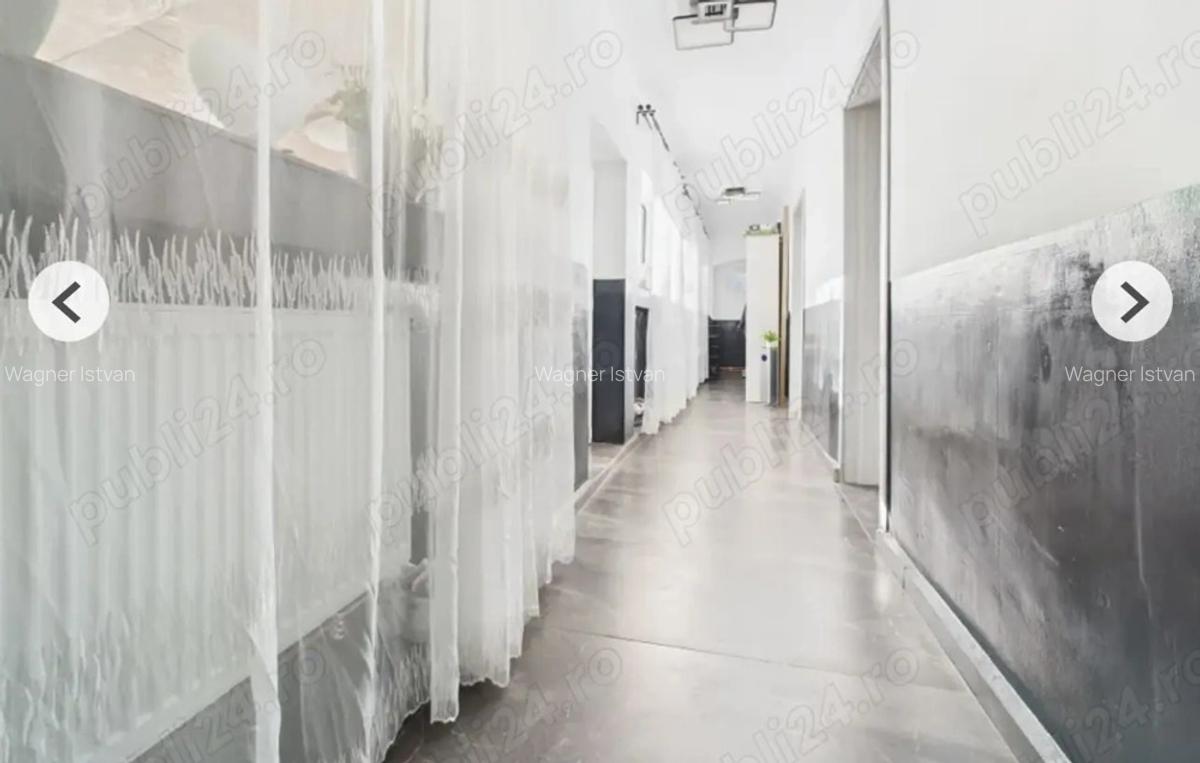 Vand casa batraneasca in centrul satului Urseni - 4