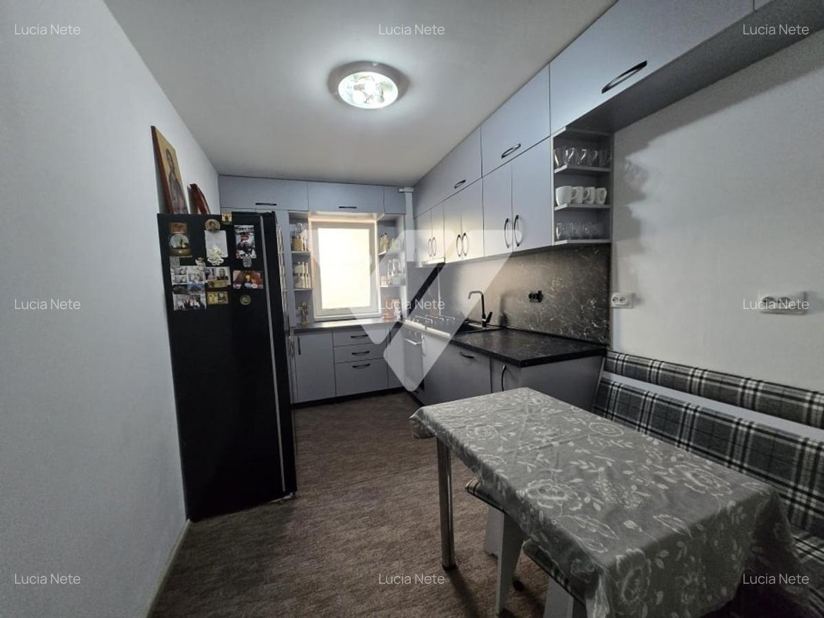 Apartament 3 camere mobilat 53 mp etaj 3 lift zona Turnisor Sibiu - 6