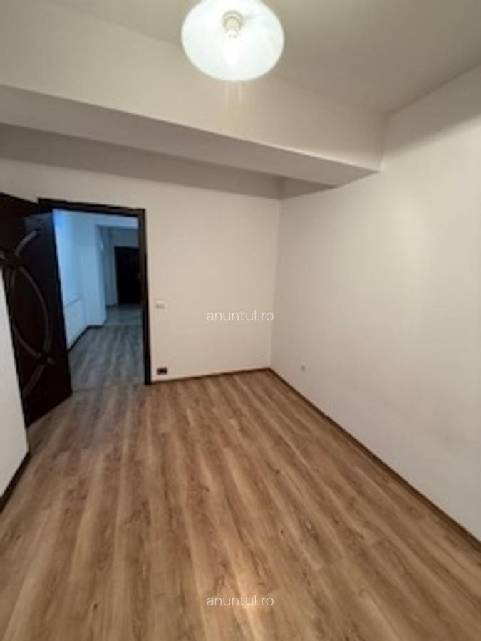 Giulesti, Str Agnita, bloc 2016, Ap 3 camere, 85 mp pret 84000 euro - 16