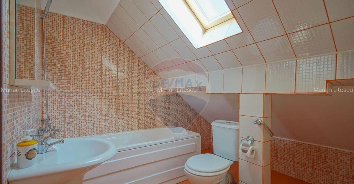 Casa / Vila de vanzare in Ra?nov, afacere-Pensiune ... - 8