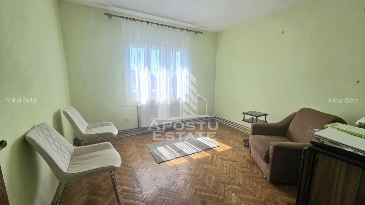 Apartament cu 2 camere, decomandat, centrala proprie, zona Lipovei - 2
