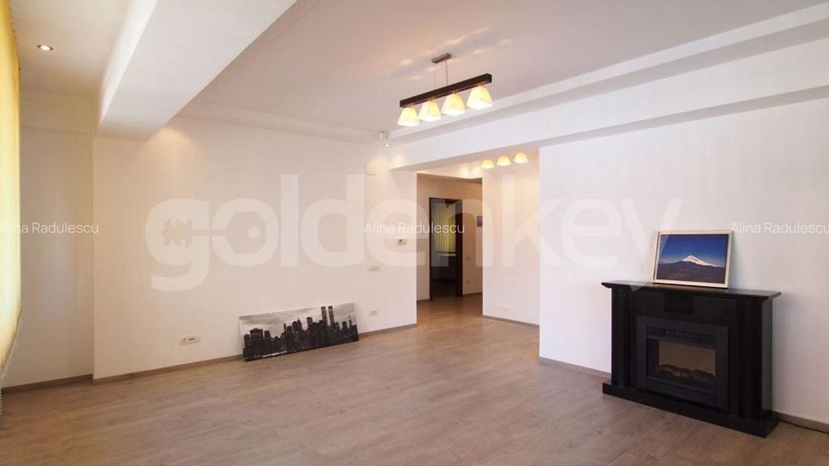 Apartament cu 3 camere potrivit pentru birouri - 3
