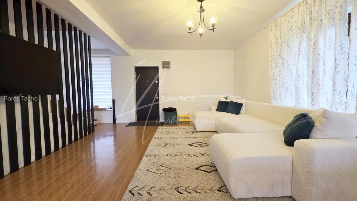Stil, confort si liniste - casa perfecta pentru familia ta - 1