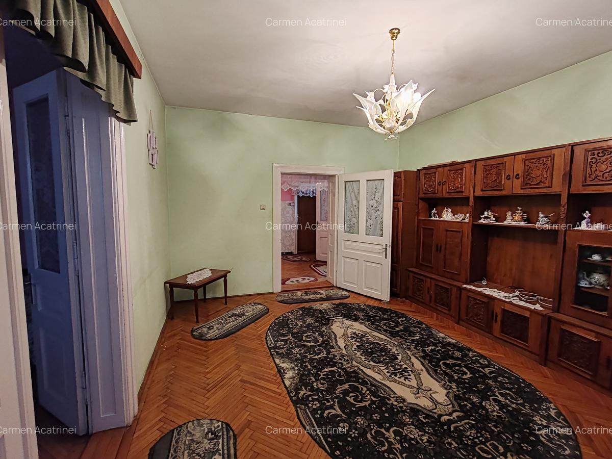 Casă cu 4 camere în Tărlungeni - 11