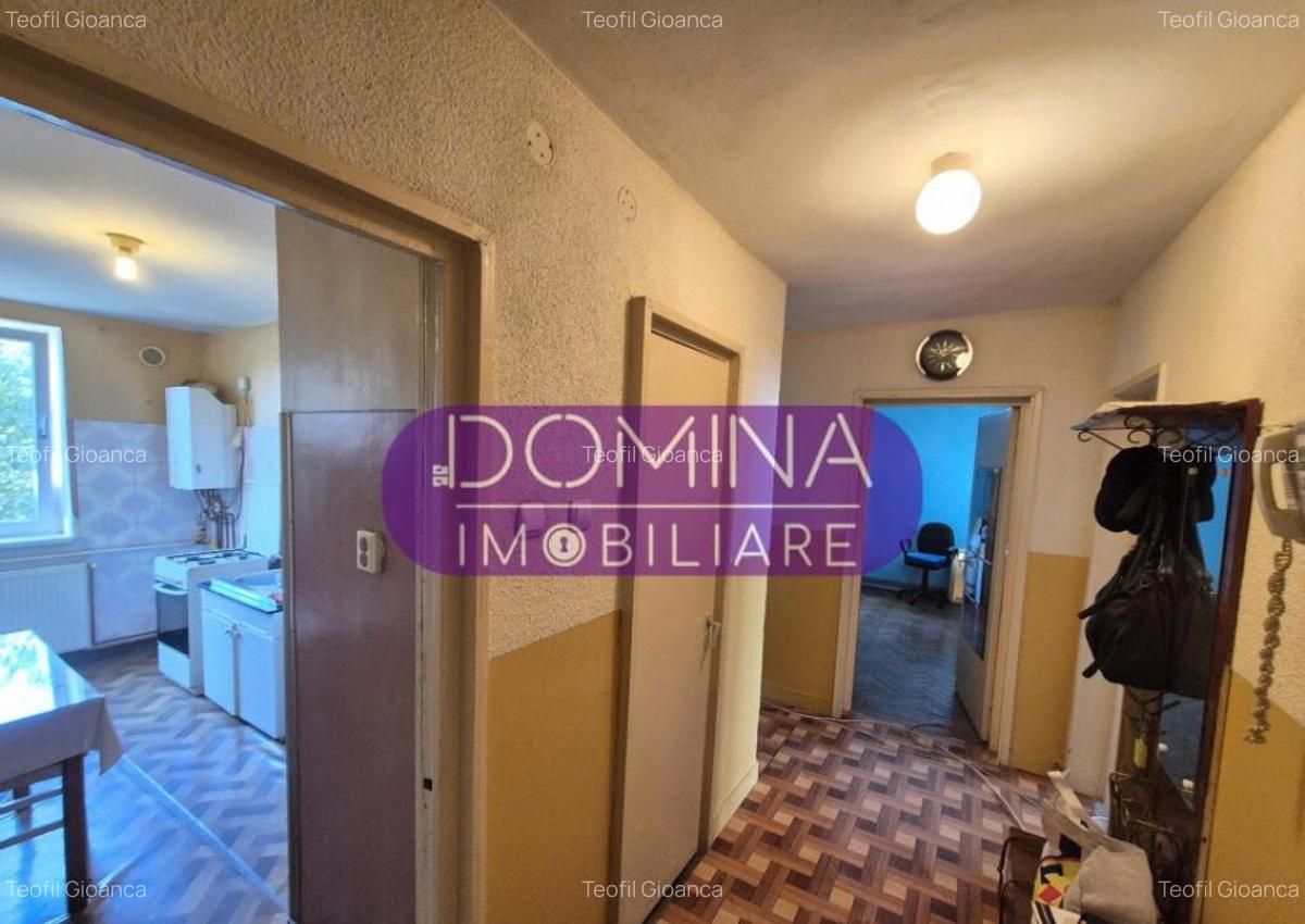 Apartament 3 camere *etaj 2 - decomandat* - str. Zambilelor - 5