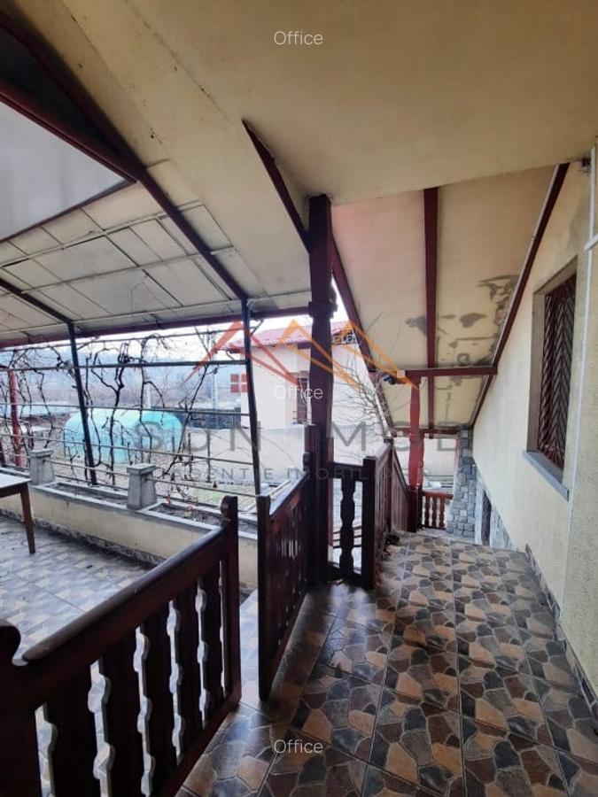 Vila 7 camere, an 1984, garaj, terasa, teren 604 m2, Poiana Campina,PH - 7