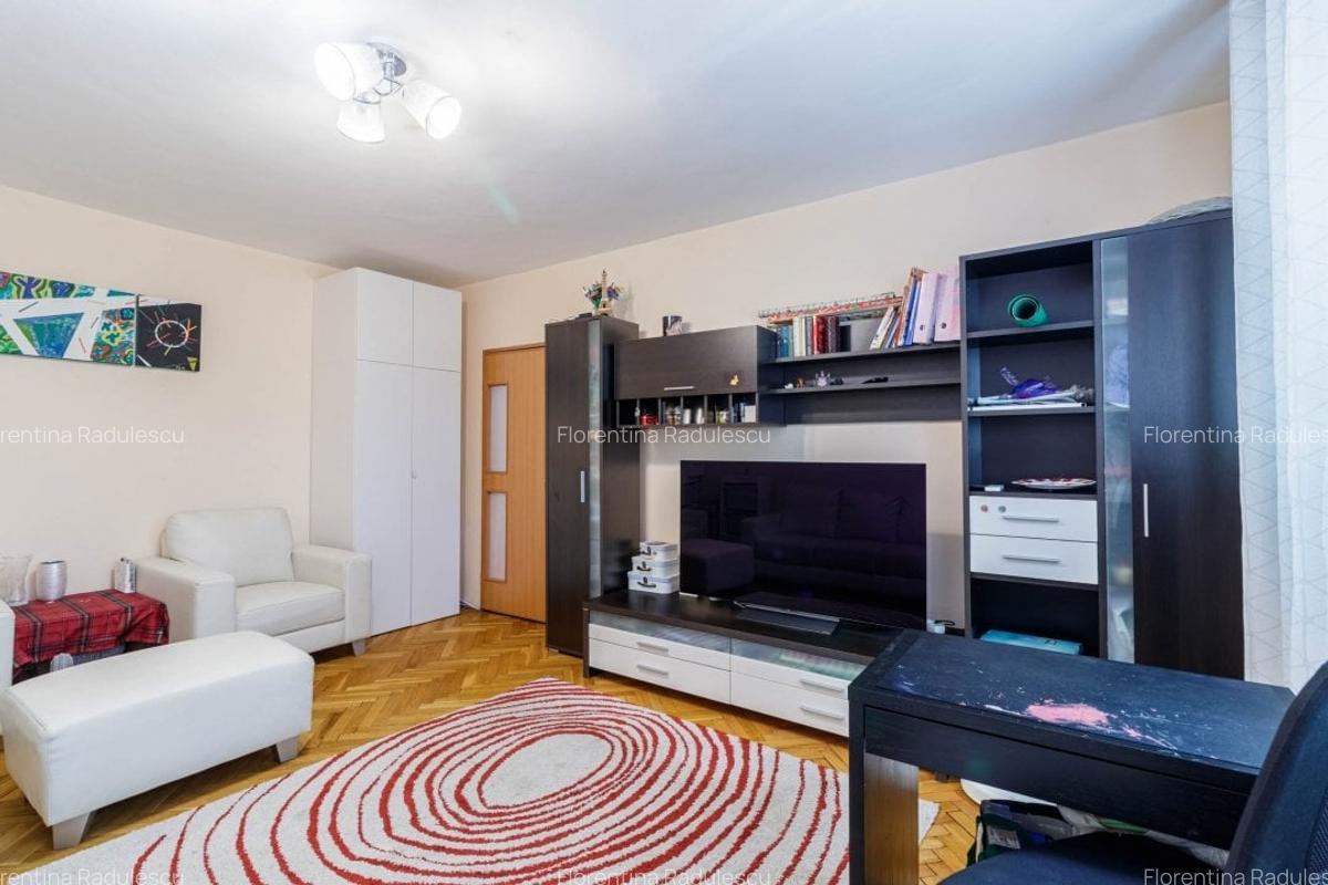 Apartament cu 3 camere decomandat, mobilat în Vitan - 8