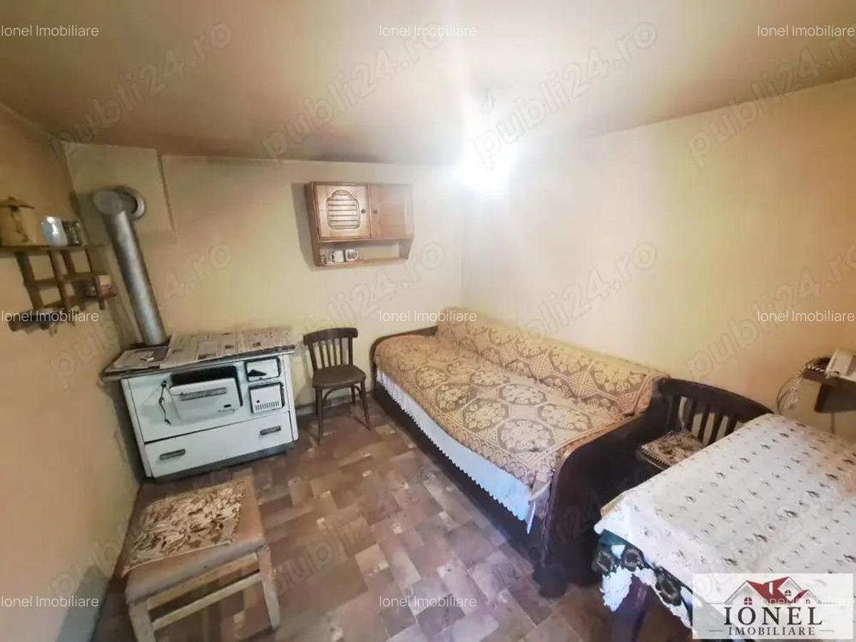 Casa de vanzare in Ghirbom - Berghin- 3800 mp teren - 9