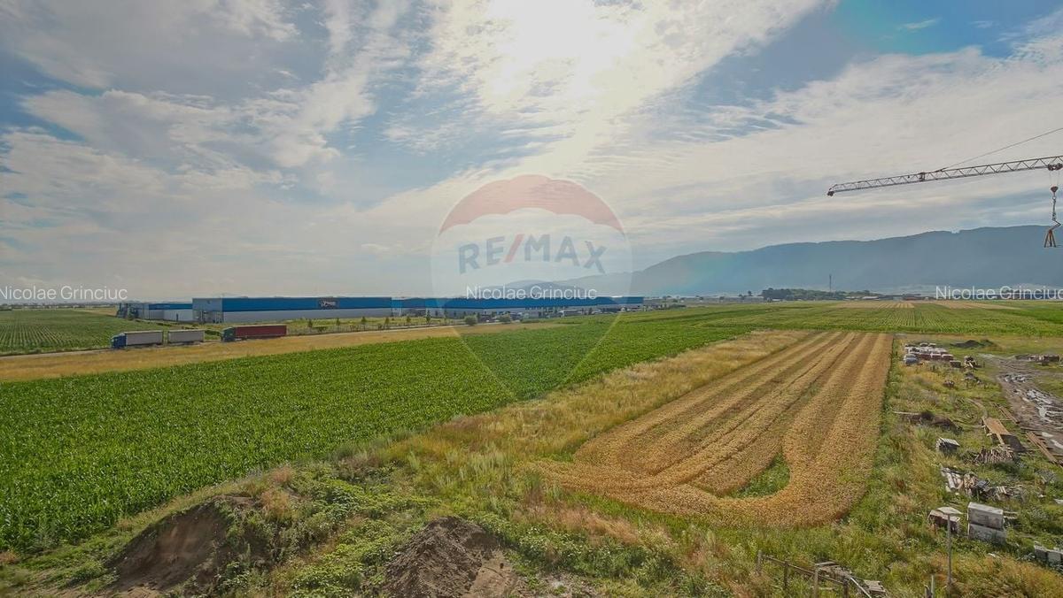 Apartament cu 2 camere decomandat în Cristian - 11