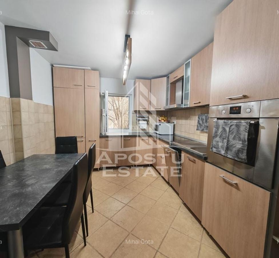 Apartament 4 camere, 2 bai, etajul 1, centrala proprie, zona Lipovei - 10