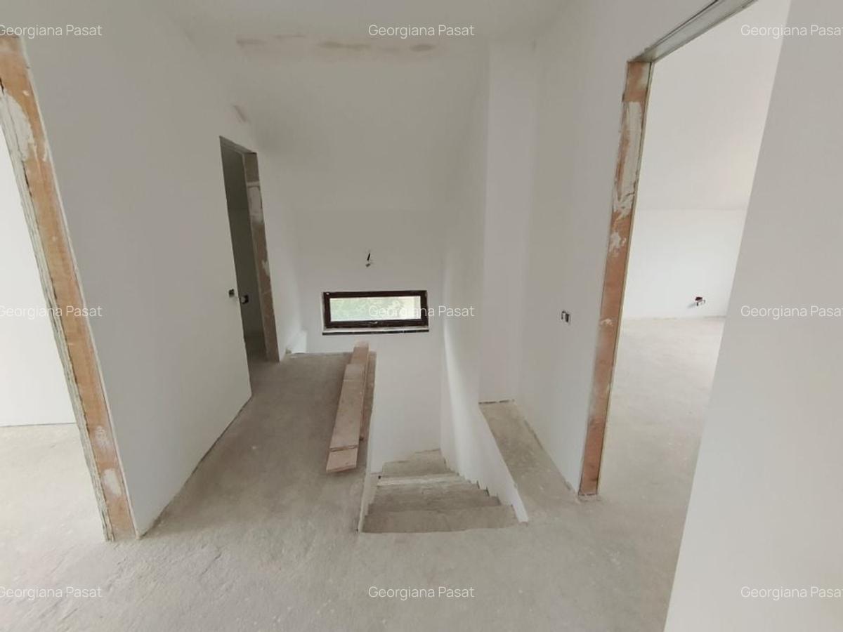 Vila individuala 5 camere- 385mp curte - 14