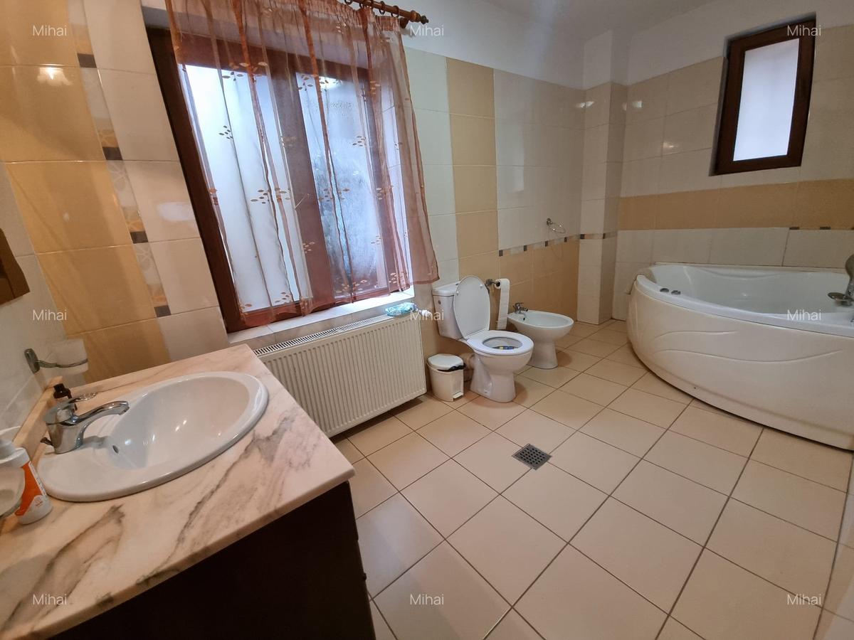 Vila individuala spatioasa 5 camere, 250 mp, mobilata, zona Soseaua Oltenitei - 2