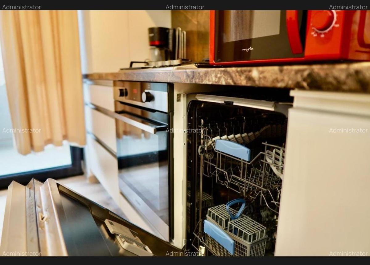 Apartament cu 2 camere decomandat, mobilat în Tractorul - 3