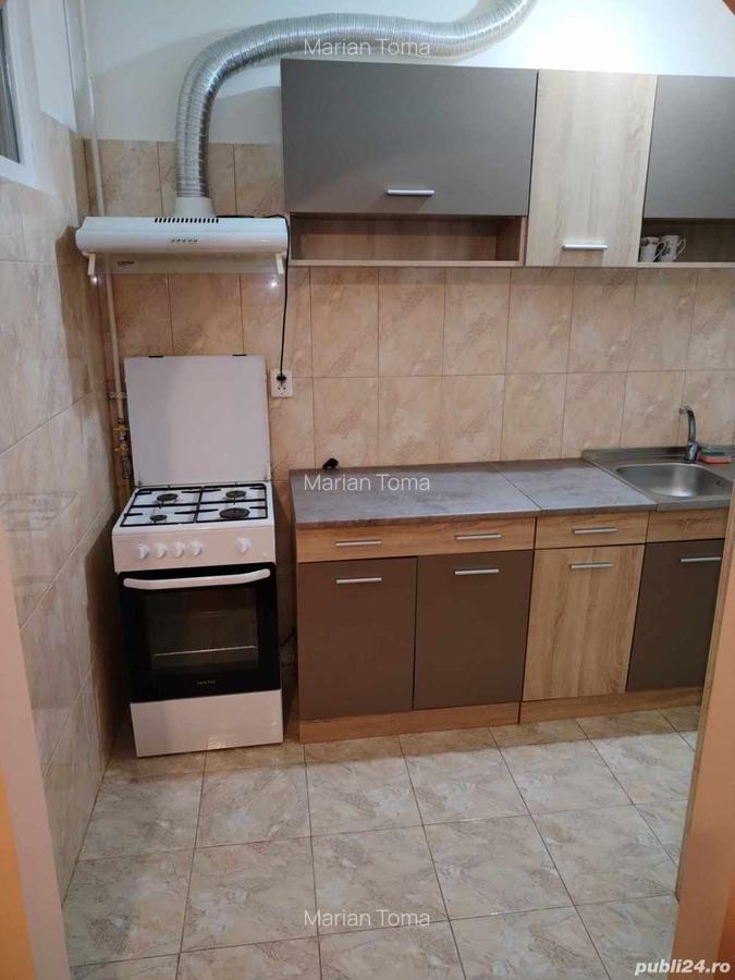 Inchiriez locuin?a formata din 2 camere situata la parterul unui bloc. - 3