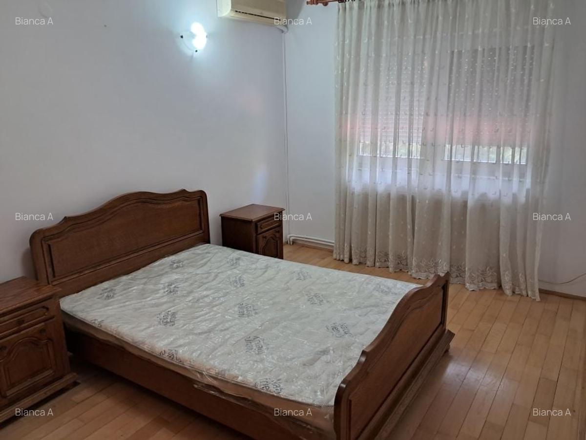 Casă Iancu Nicolae (Tecadra) | 3 camere + birou | curte - 10