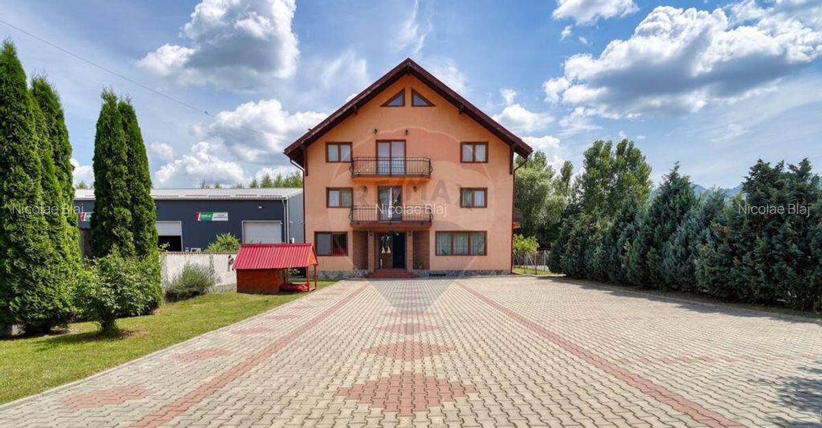 Vila cu poten?ial in Zarne?ti 10 camere, curte mare - 1