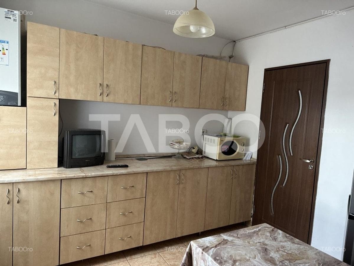Apartament cu 3 camere decomandat, mobilat în Central - 7