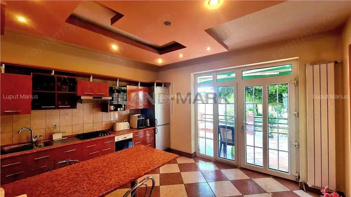 Vila generoasa, 4 dormitoare, piscina, garaj dublu, zona Girocului - 16