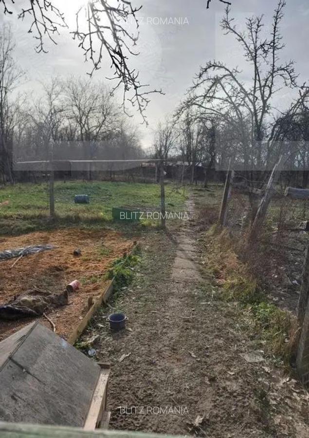 Casa de vanzare intr-o zona lini?tita, sus pe deal, cu priveli?te superba - 6